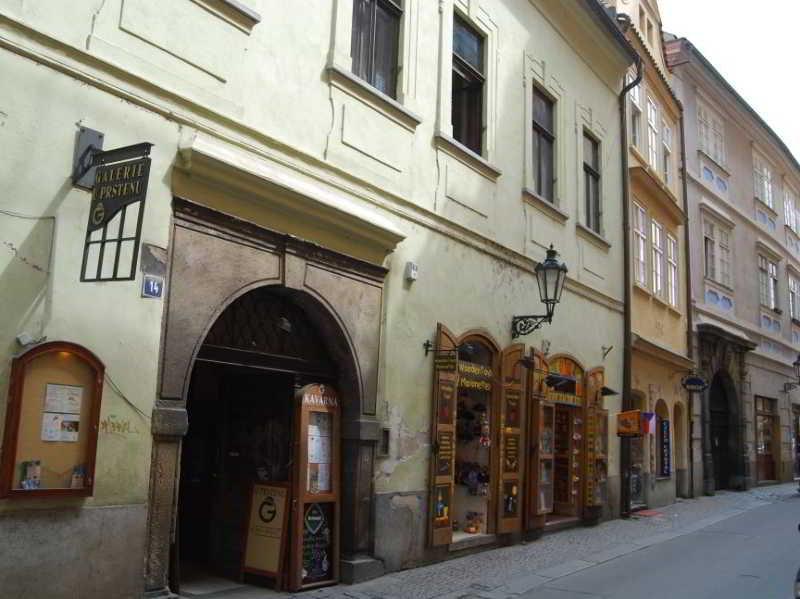 Abc Suites Praga Esterno foto