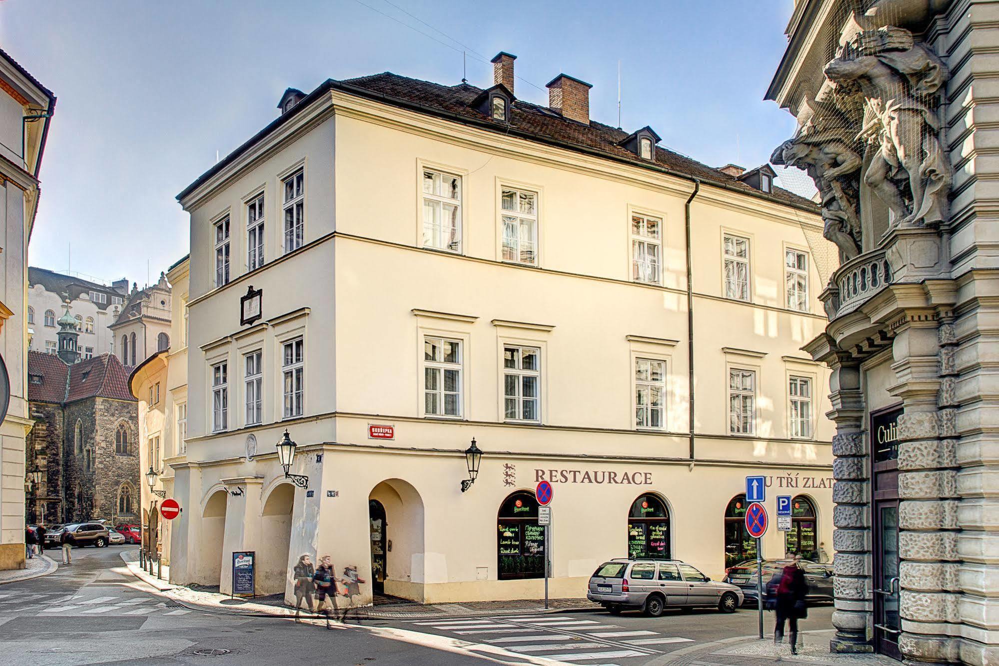 Abc Suites Praga Esterno foto