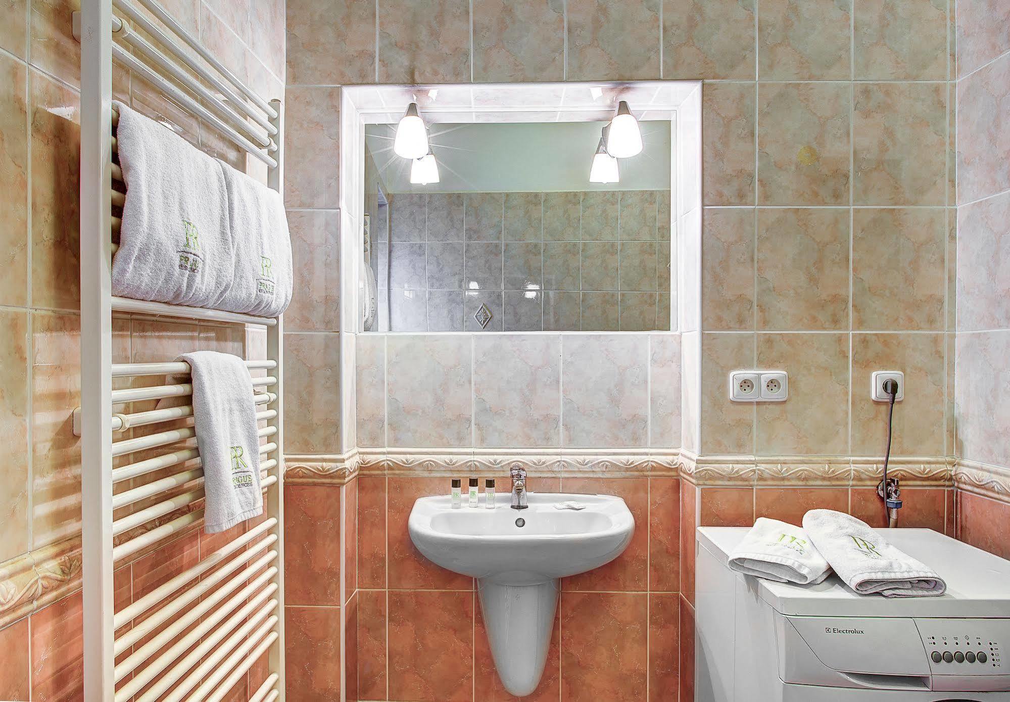 Abc Suites Praga Esterno foto