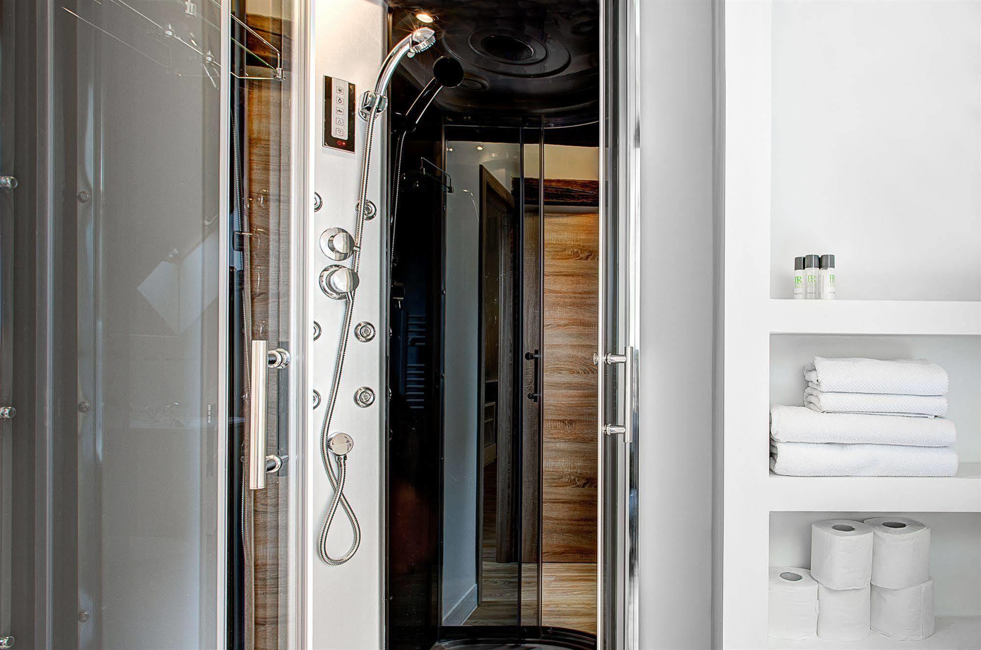 Abc Suites Praga Esterno foto